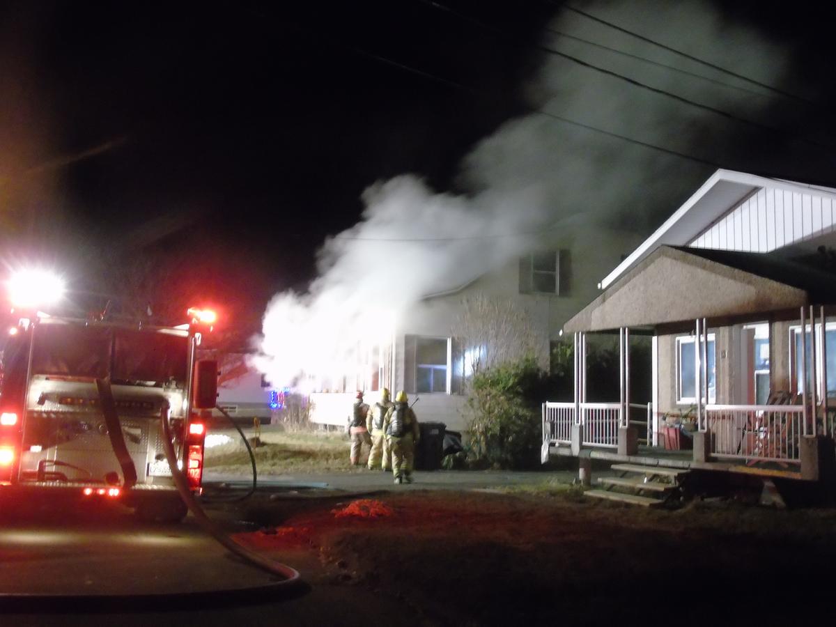 Une résidence détruite par les flammes à Louiseville