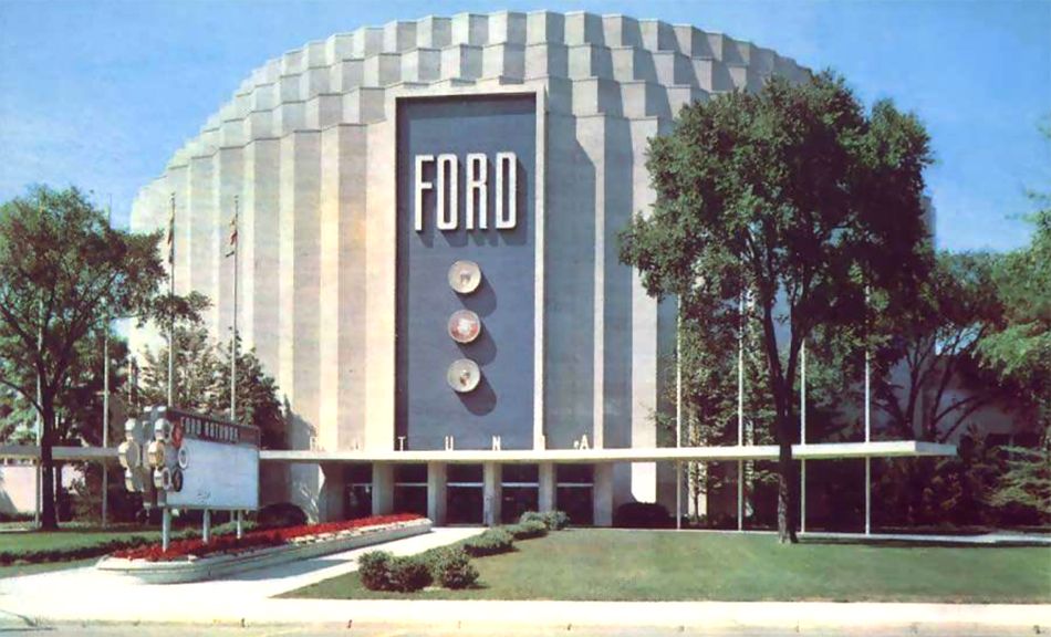 9 novembre 1962 – La Rotonde de Ford est incendié