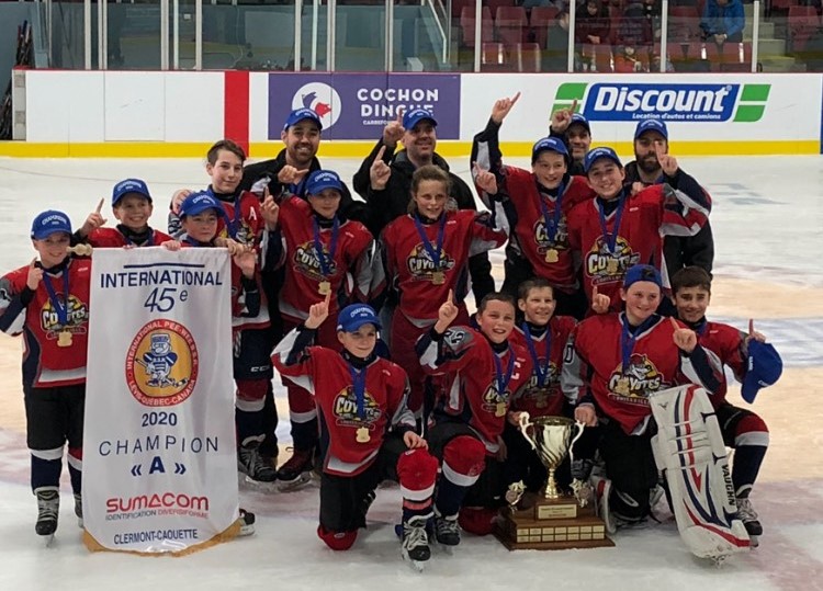 Les Coyotes champions à Lévis!