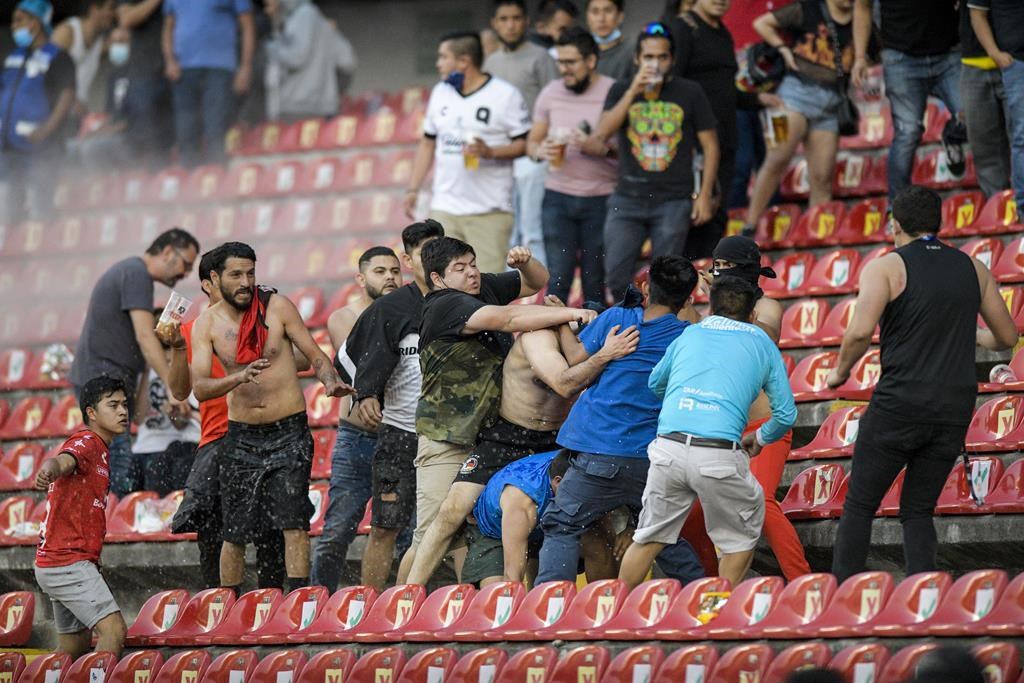 Soccer: des matchs au Mexique sont suspendus après une violente bagarre entre fans