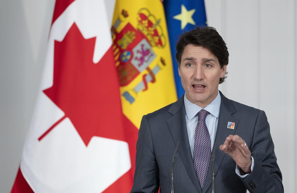 Le Canada déploiera plus de militaires en Lettonie, confirme Justin Trudeau