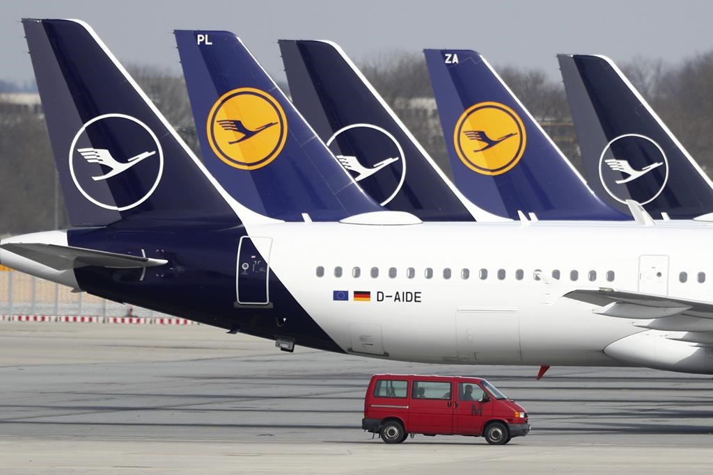Une grève force Lufthansa à annuler des centaines de vols mercredi