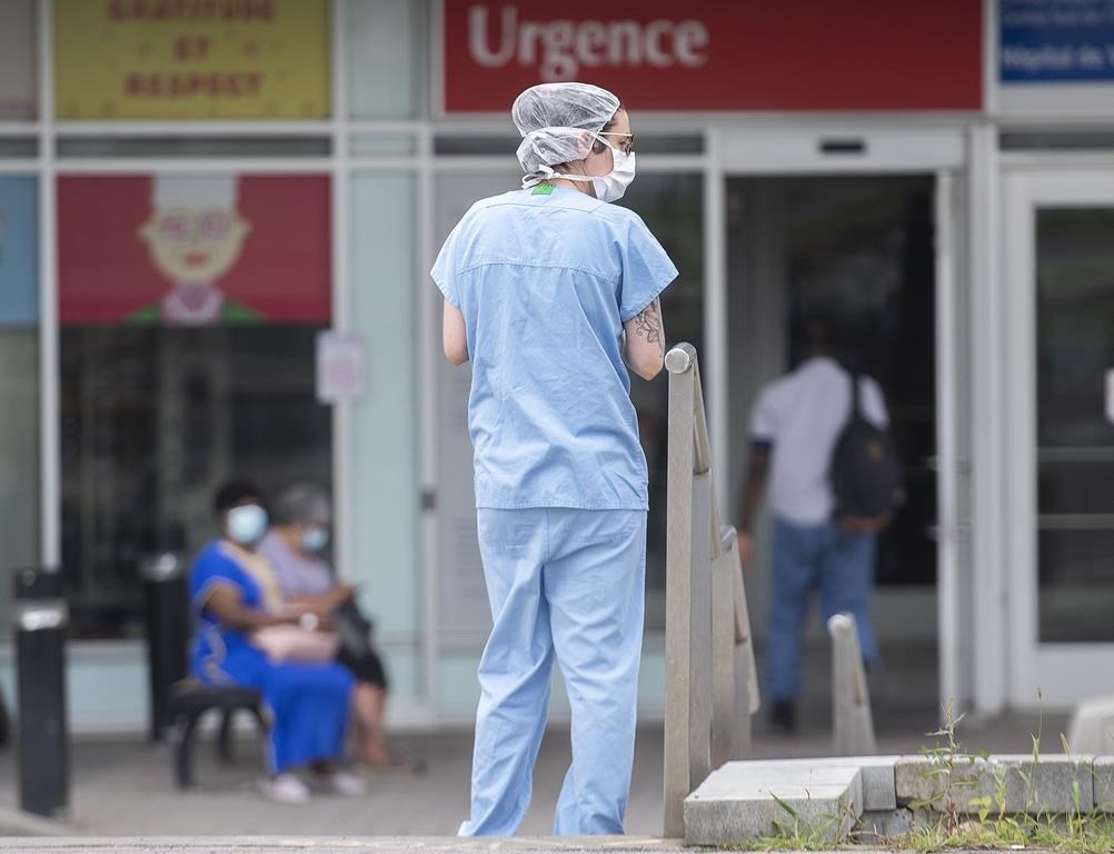 COVID-19: baisse des hospitalisations et 36 décès supplémentaires au Québec