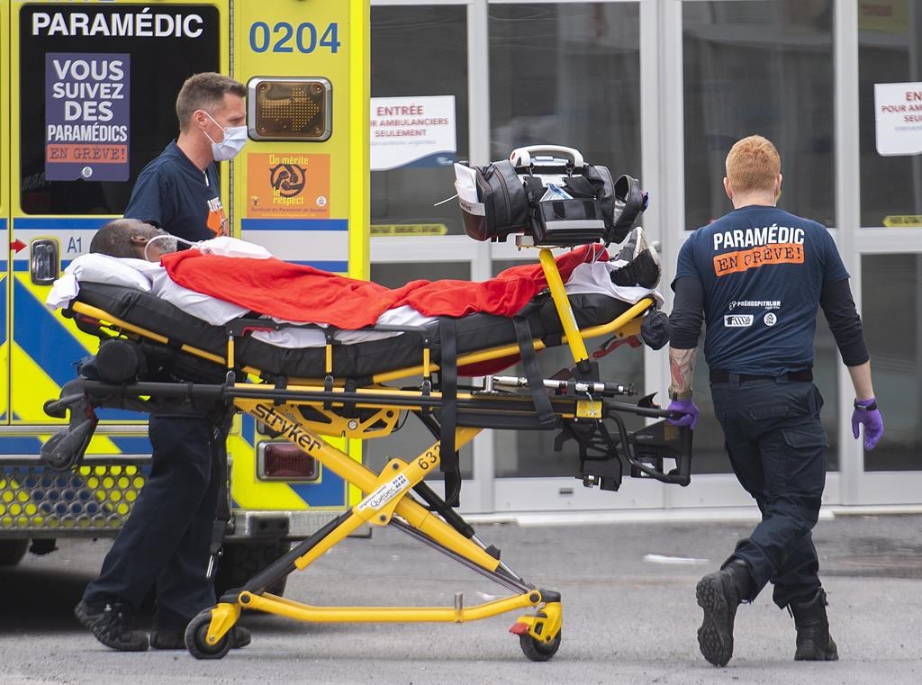 COVID-19: Québec signale 10 nouveaux décès et une légère hausse des hospitalisations