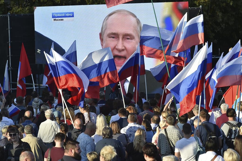 Le Canada impose de nouvelles sanctions à la Russie, alors que Poutine annexe